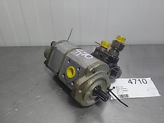 O & K 11982092 - Gearpump/Zahnradpumpe/Tandwielpomp