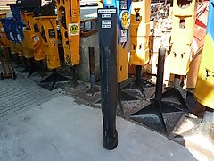 Krupp - Flachmeißel quer HM 3000/ HB 5800 - Länge ca. 1.500 mm - Durchmesser ca. 200 mm